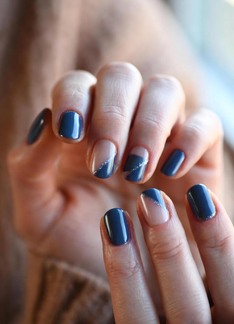 Deep Navy Swipe Fall Nails Designs